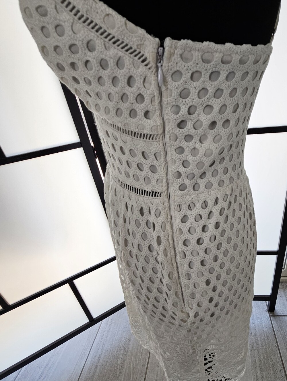 Abercrombie & Fitch White Eyelet Mini Dress Sz S - Picture 7 of 16